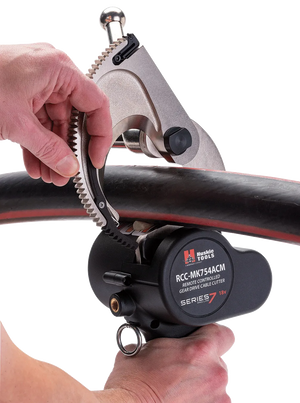 Remote-Controlled Cable Cutter | RCC-MK754ACM | Makita LXT