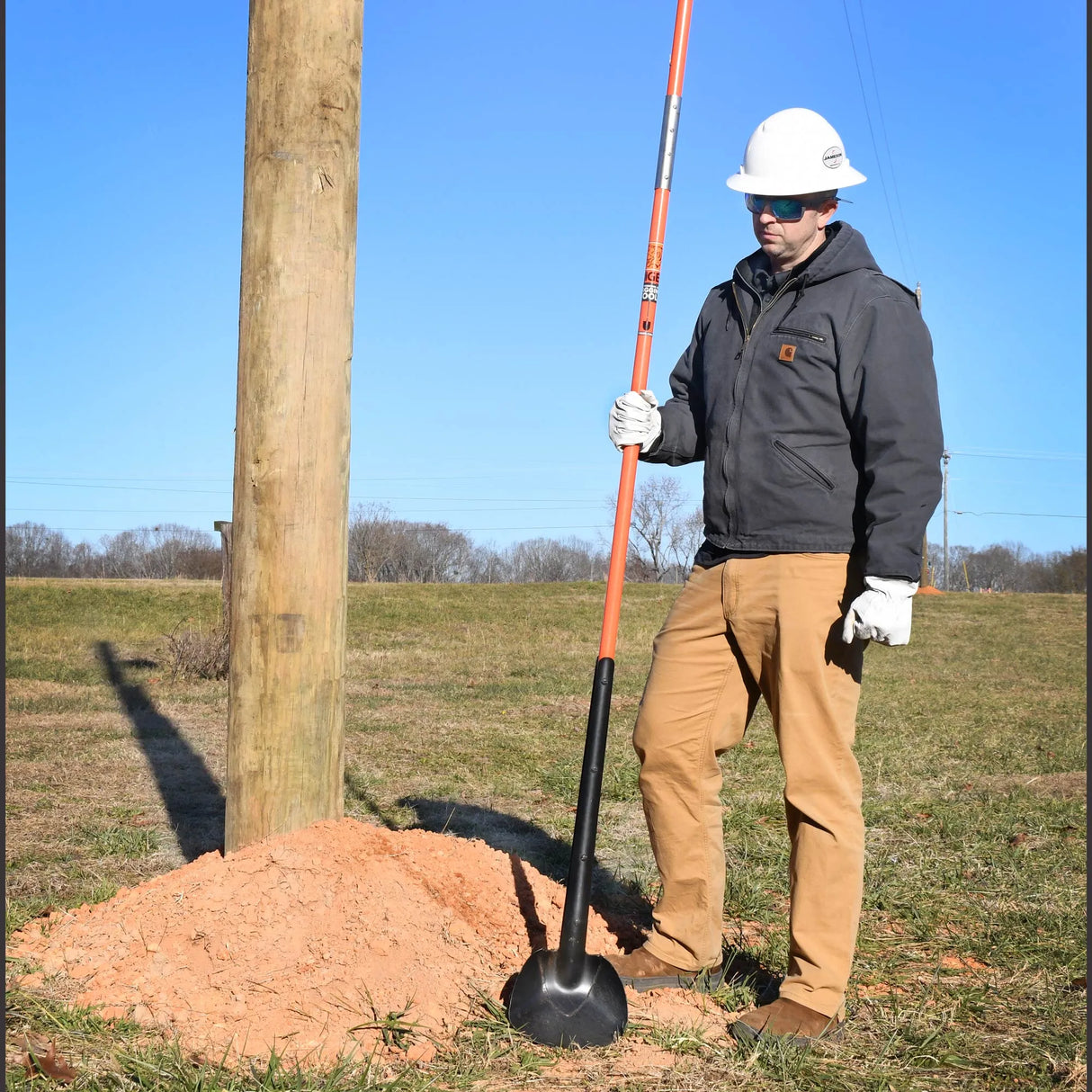 TiiGER Eastern Spoon used from ground level at a jobsite